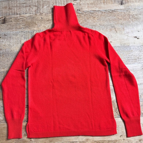 J.Crew Red Cashmere Turtleneck Size Small - Picture 2 of 3